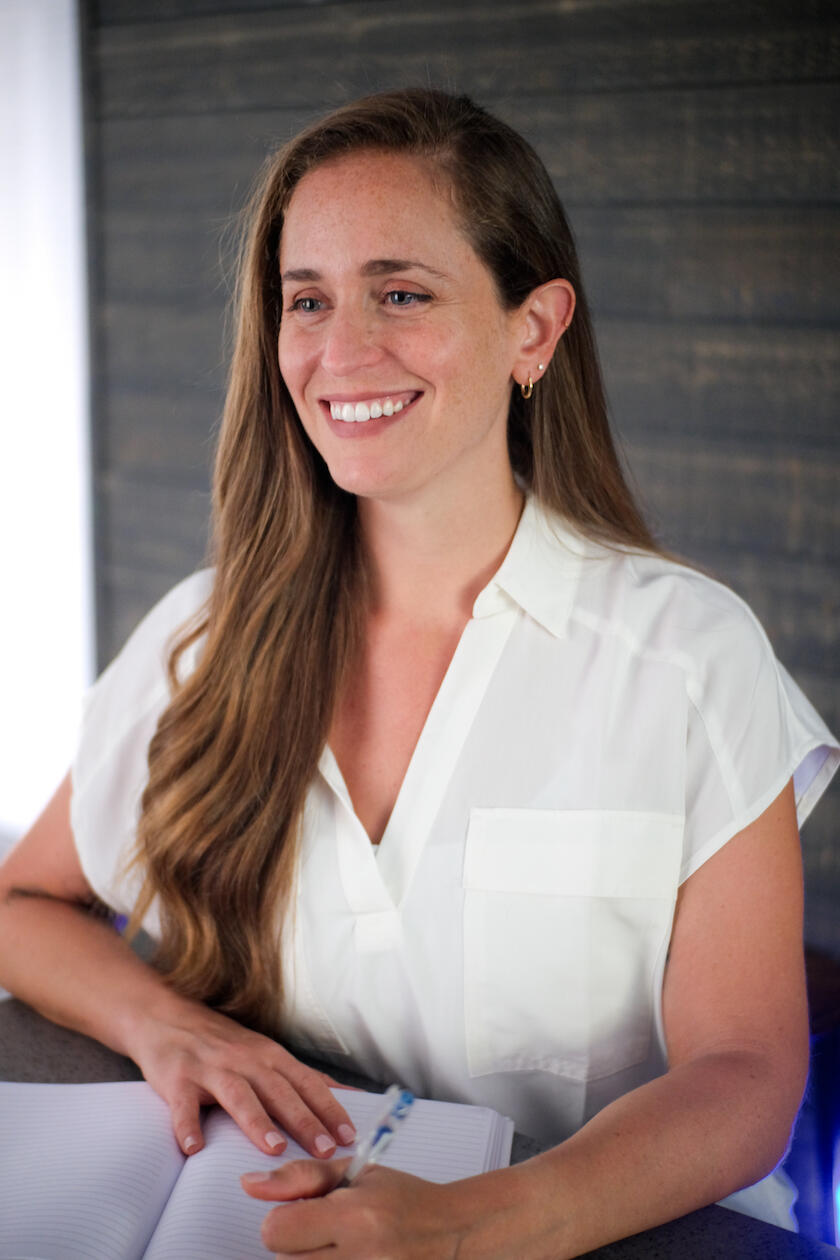 Honest, thoughtful coaching to help you move forward with clarity and courage — in work, relationships, and everything in between.